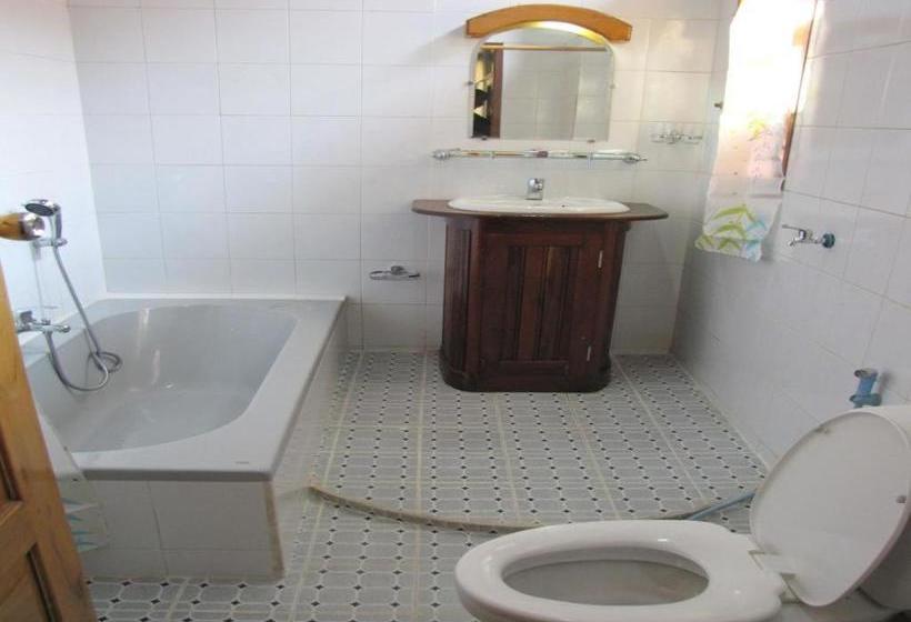 هتل Shwe Thazin Sittway