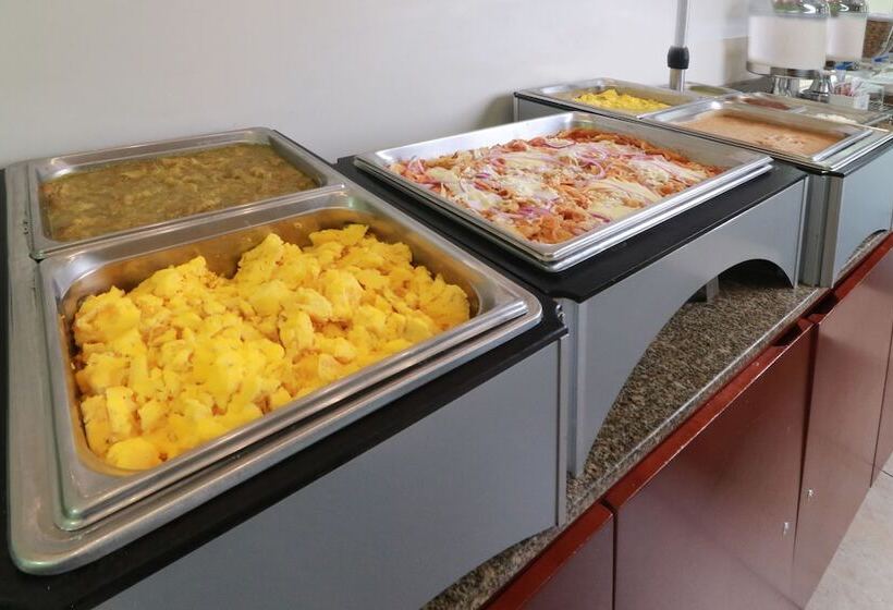 هتل Staybridge Suites Queretaro, An Ihg