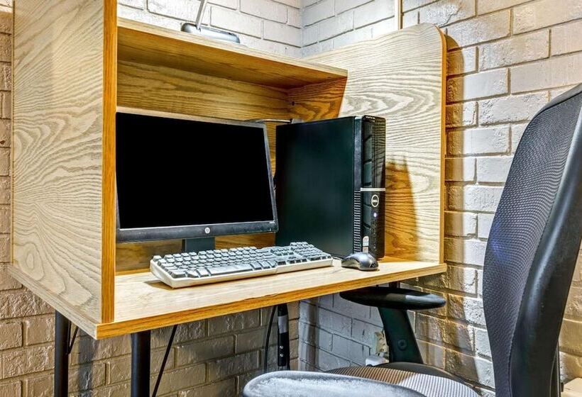 酒店 Homespring Inn & Studios