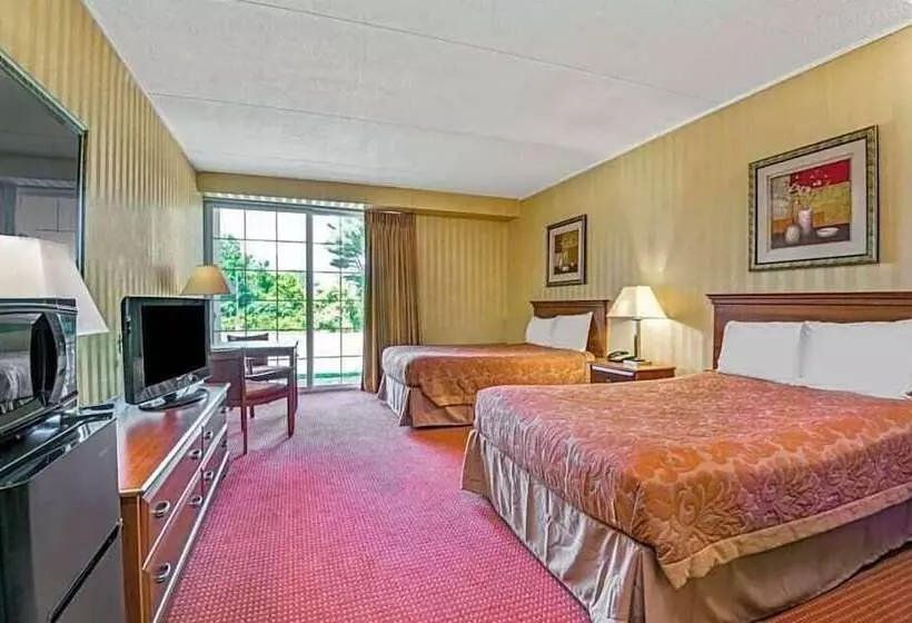 בית מלון כפרי Homespring Inn & Studios