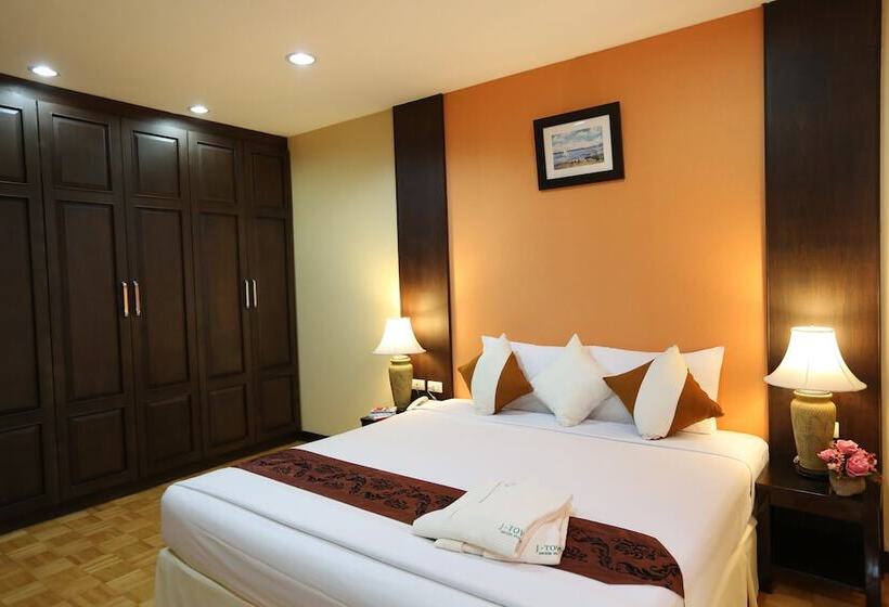 J   Town Serviced Apartments