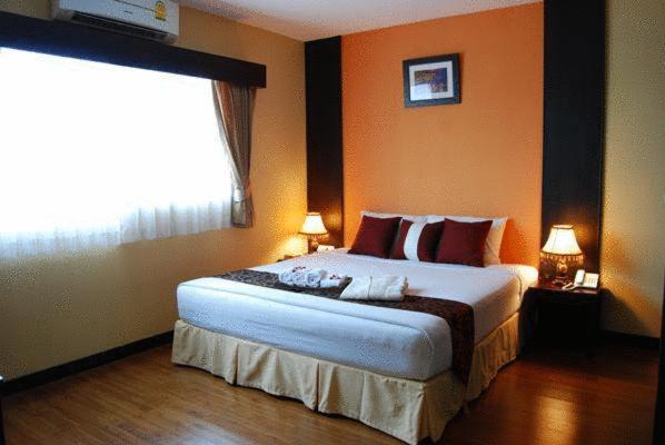J   Town Serviced Apartments
