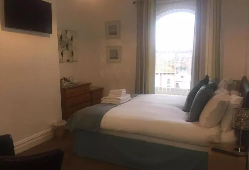 Seacrest Guest House Room Only