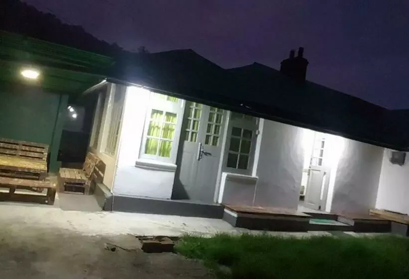 Leisure Nest Hostel
