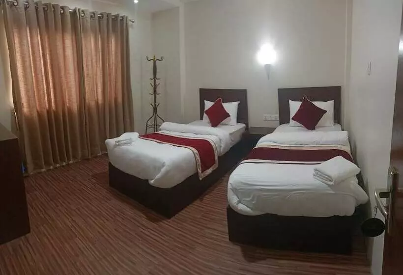 هاستل Down To Earth