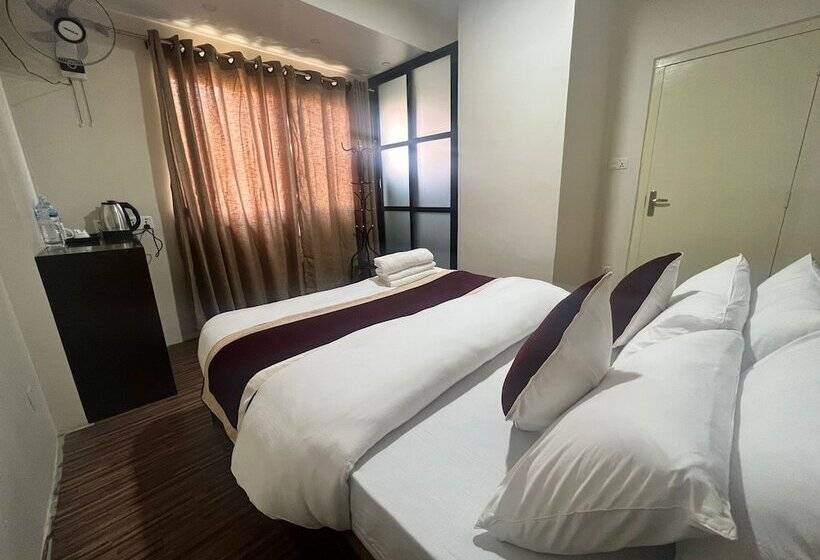 هاستل Down To Earth