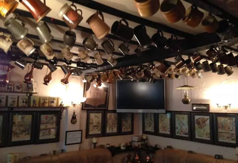 ベッドアンドブレックファースト The Mug House Inn