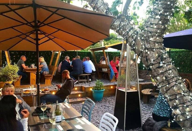 مبيت وإفطار The Mug House Inn