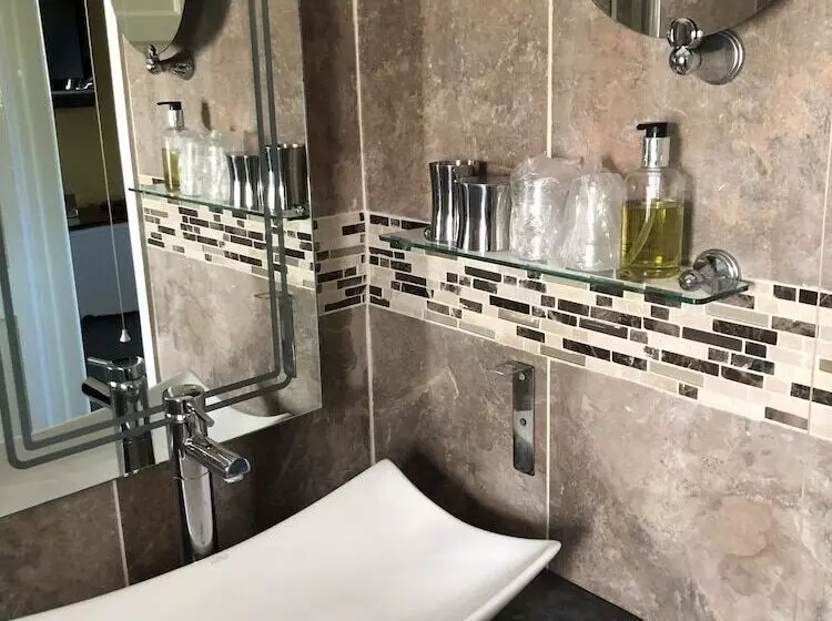 ベッドアンドブレックファースト The Mug House Inn