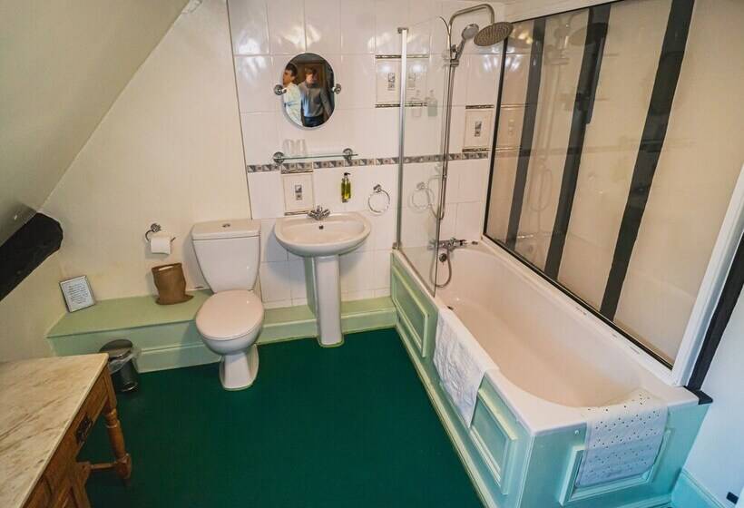 مبيت وإفطار The Mug House Inn