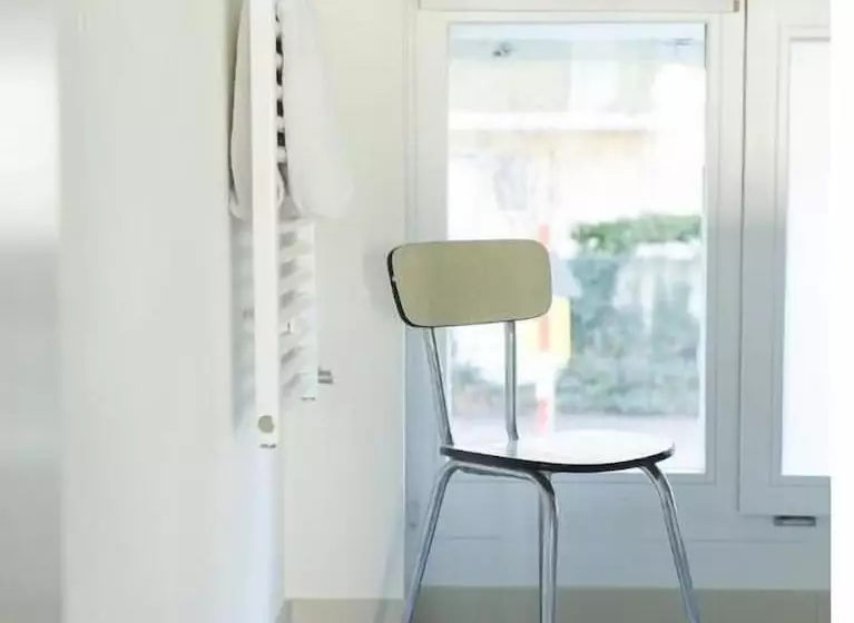 פונדק Basel Backpack