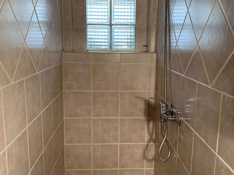 مسافرخانه Pension City Center