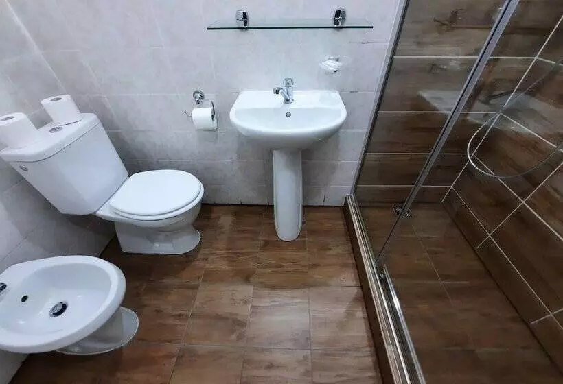 مسافرخانه Pension City Center