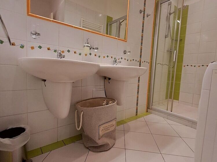 Hostal Pension Sklep Rest