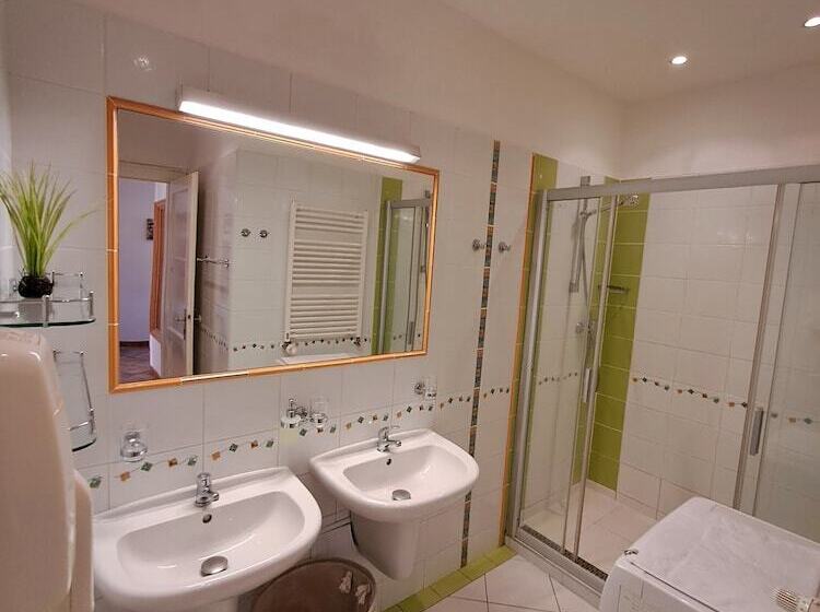 Hostal Pension Sklep Rest