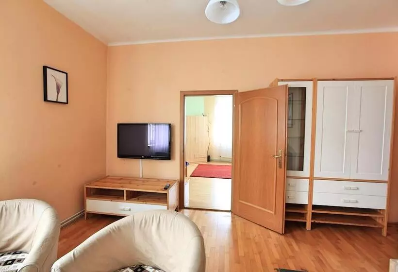 مسافرخانه Pension Sklep Rest