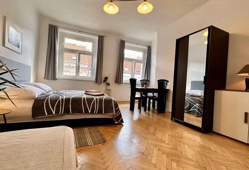 مسافرخانه Pension Sklep Rest