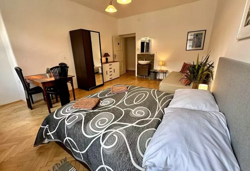 مسافرخانه Pension Sklep Rest