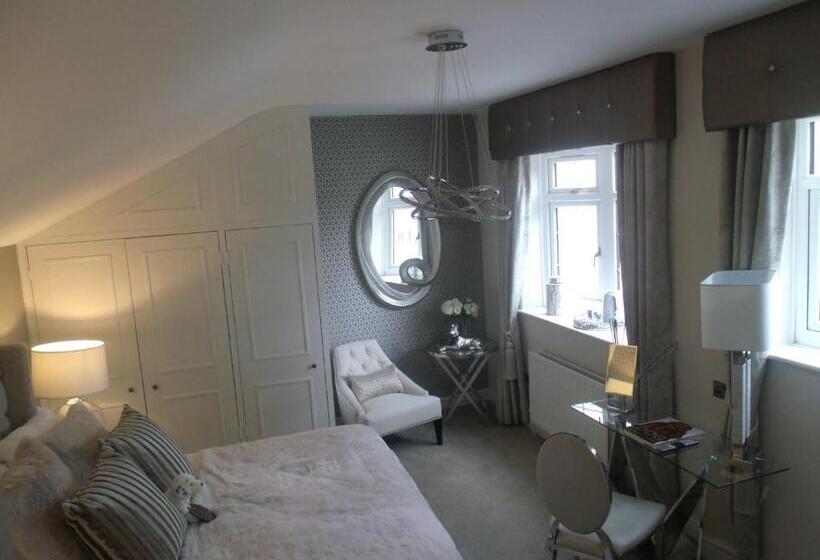 Хостел The Dog In Over Peover