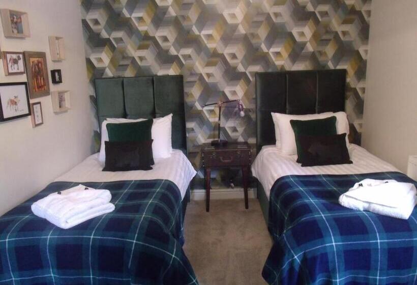 Хостел The Dog In Over Peover