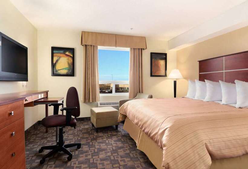 בית מלון כפרי Days Inn By Wyndham Grande Prairie