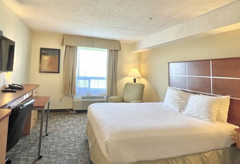 בית מלון כפרי Days Inn By Wyndham Grande Prairie