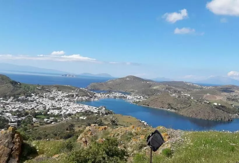 בית מלון כפרי Effie