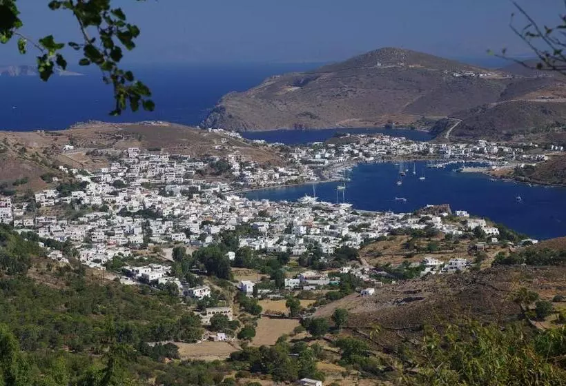 בית מלון כפרי Effie