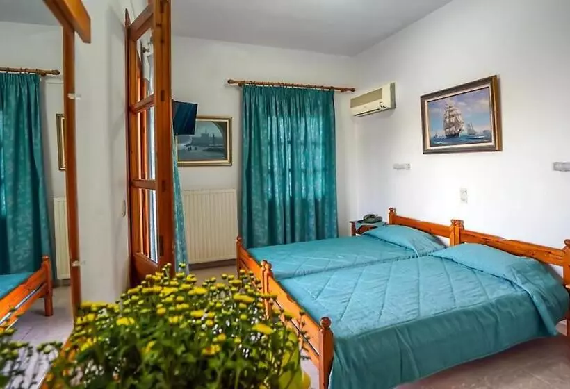 בית מלון כפרי Effie