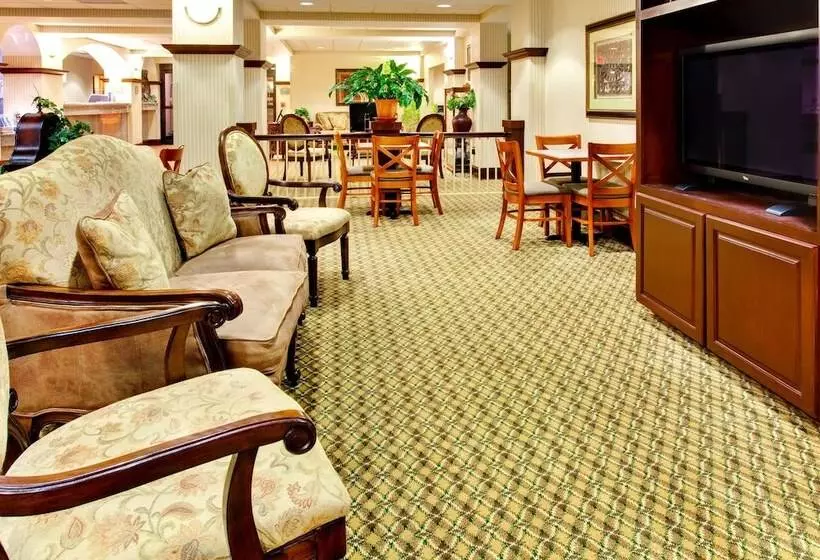 Отель Holiday Inn Express & Suites   Greenwood By Ihg