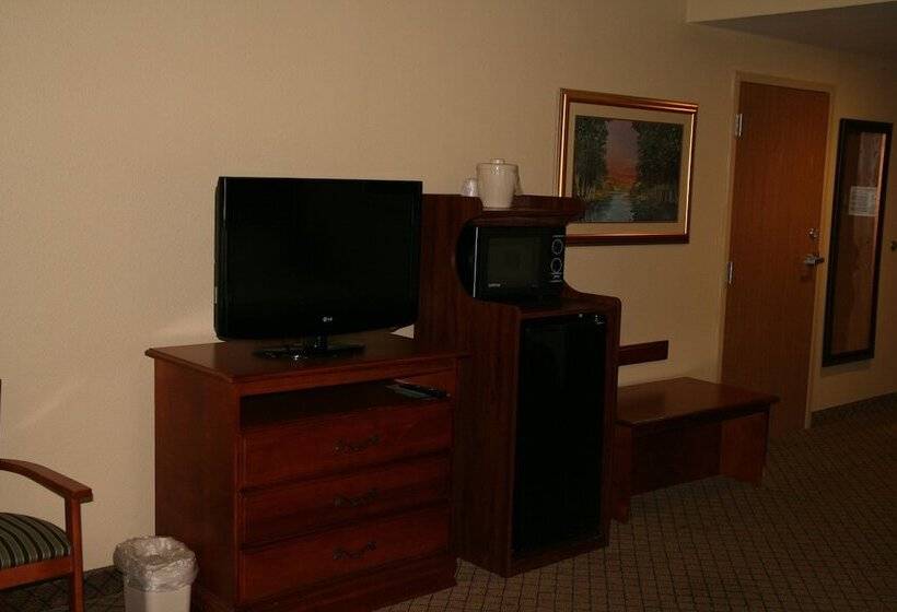 Отель Holiday Inn Express & Suites   Greenwood By Ihg