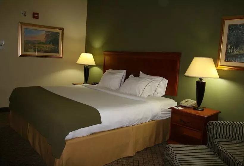 Отель Holiday Inn Express & Suites   Greenwood By Ihg