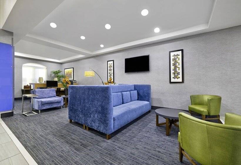 Holiday Inn Express Hotel & Suites Kansas City Grandview, An Ihg