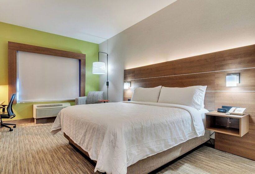 Holiday Inn Express Hotel & Suites Lake Elsinore, An Ihg