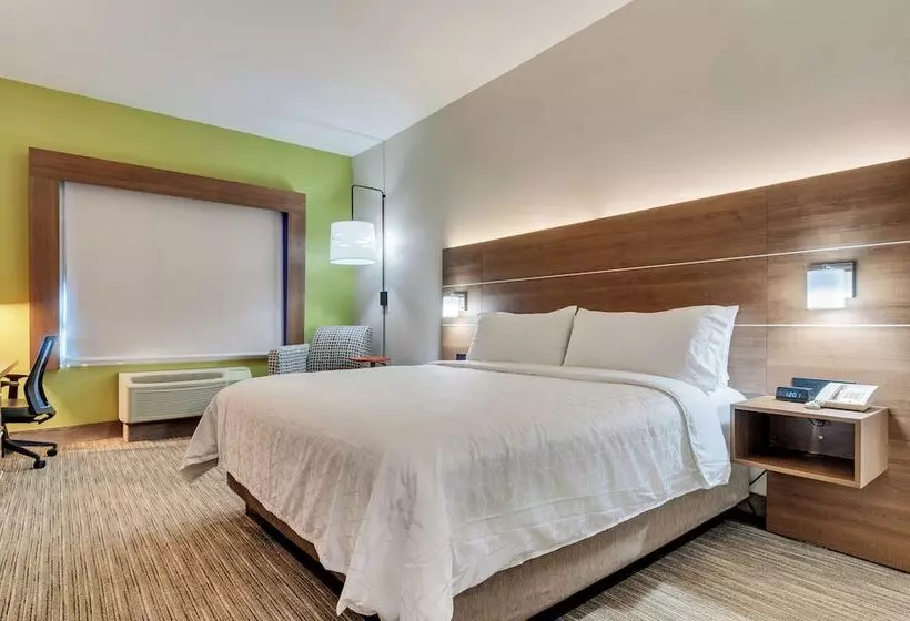 Holiday Inn Express Hotel & Suites Lake Elsinore, An Ihg