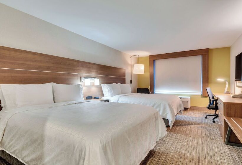 Holiday Inn Express Hotel & Suites Lake Elsinore, An Ihg