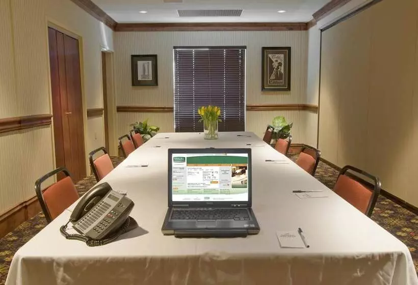 Holiday Inn Express Hotel & Suites Lucedale, An Ihg