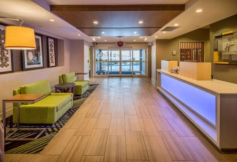 Holiday Inn Express Hotel & Suites Modesto Salida, An Ihg