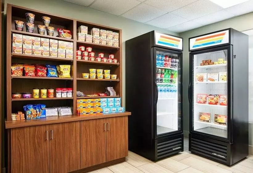 Holiday Inn Express Hotel & Suites Panama City Tyndall By Ihg