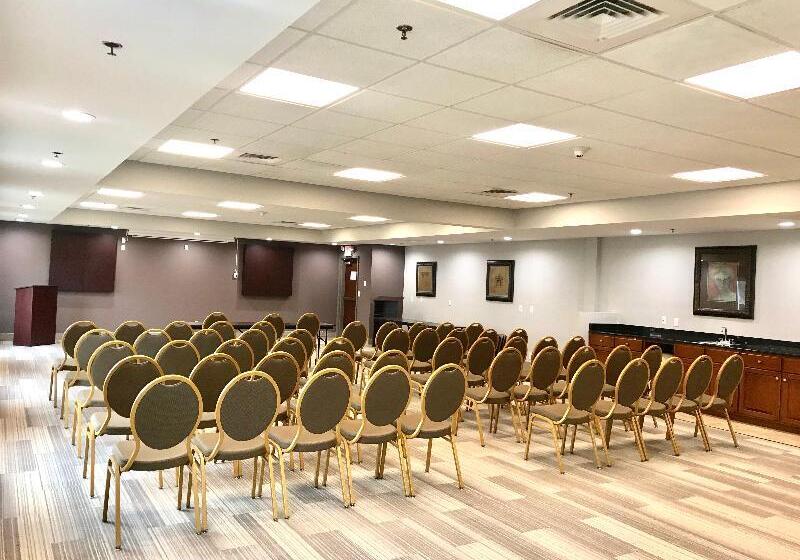 Holiday Inn Express Hotel & Suites Somerset Central, An Ihg