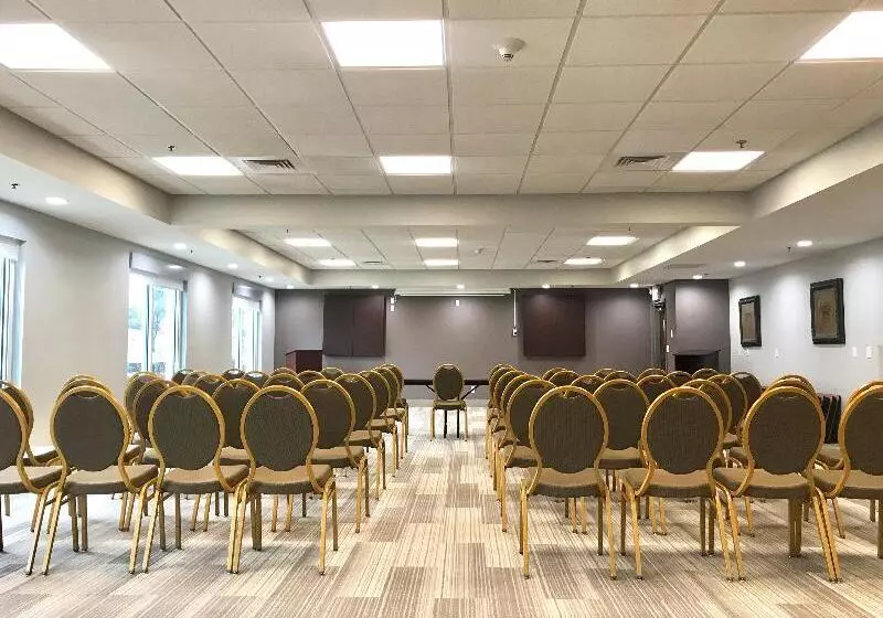 Holiday Inn Express Hotel & Suites Somerset Central, An Ihg