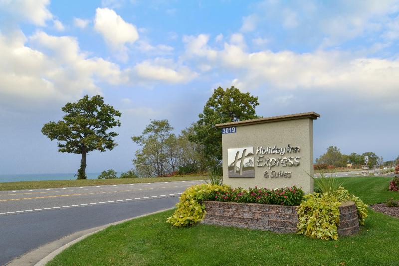 Holiday Inn Express Hotel & Suites Saint Joseph, An Ihg