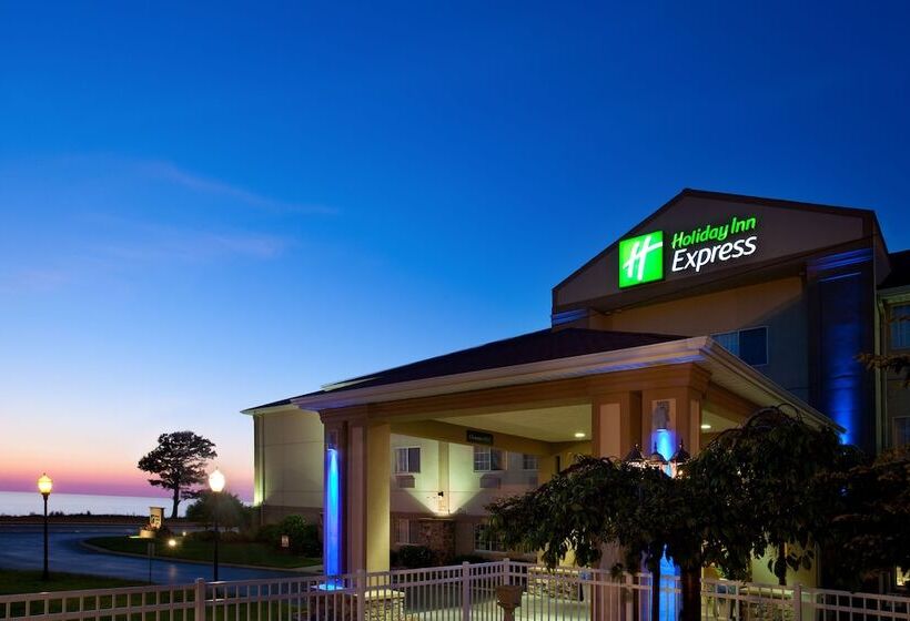 Holiday Inn Express Hotel & Suites Saint Joseph, An Ihg