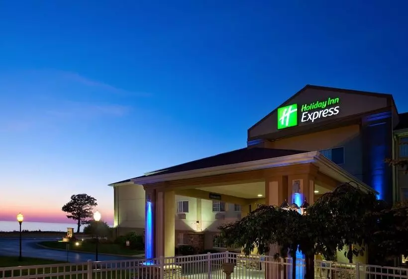 Holiday Inn Express Hotel & Suites Saint Joseph, An Ihg