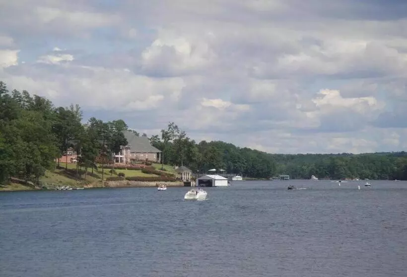 Holiday Inn Express Hotel & Suites Corinth By Ihg