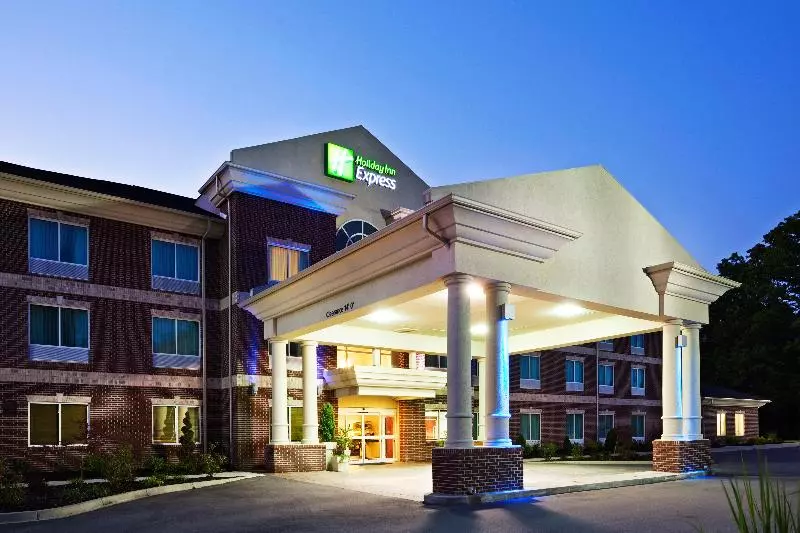 Отель Holiday Inn Express & Suites Carrollton By Ihg