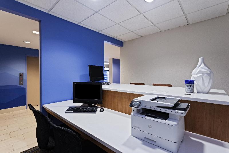 ホテル Holiday Inn Express & Suites Tavares, An Ihg