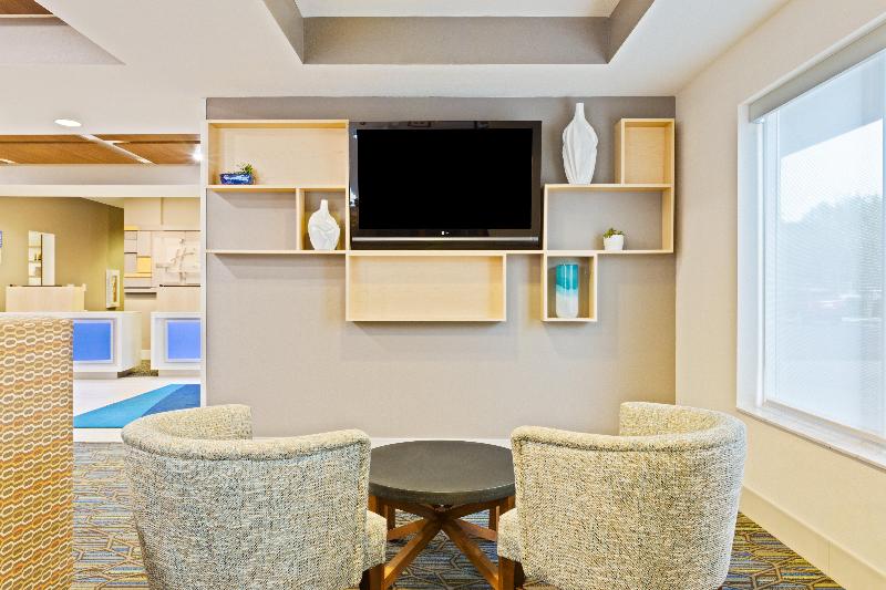 ホテル Holiday Inn Express & Suites Tavares, An Ihg