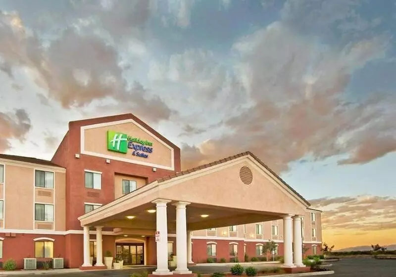 فندق Holiday Inn Express & Suites Willcox By Ihg