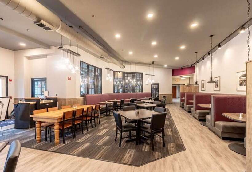 호텔 Holiday Inn Poplar Bluff, An Ihg